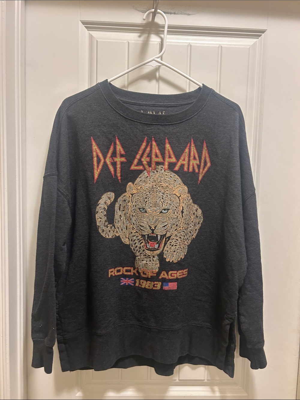 Def Leppard M Black Graphic Crewneck Sweatshirt